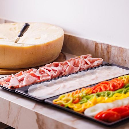 Hotel Capris Capodistria Boutique Екстер'єр фото