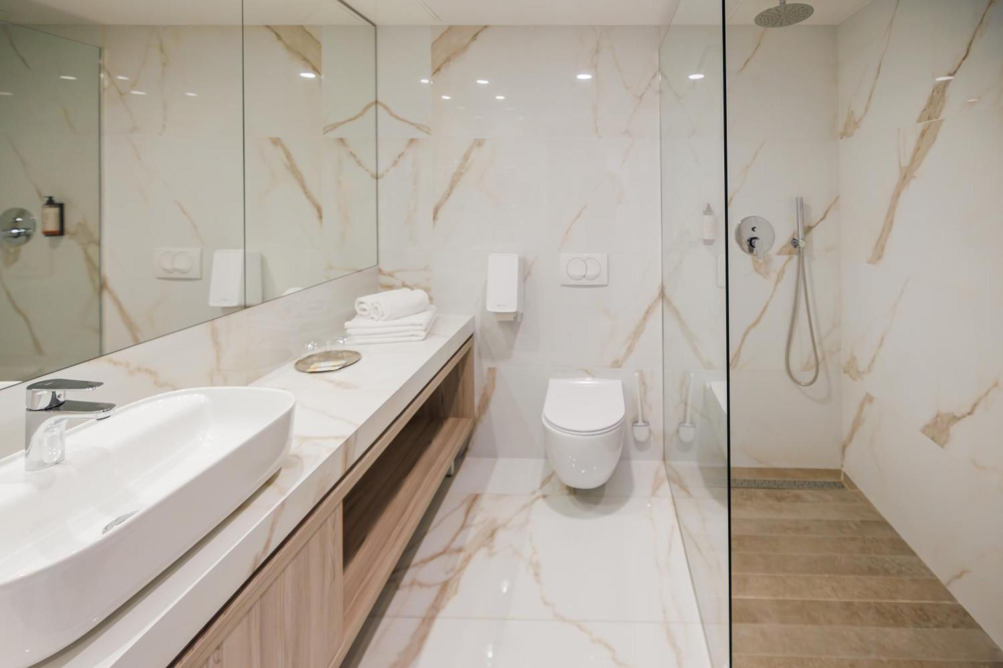 Hotel Capris Capodistria Boutique Екстер'єр фото