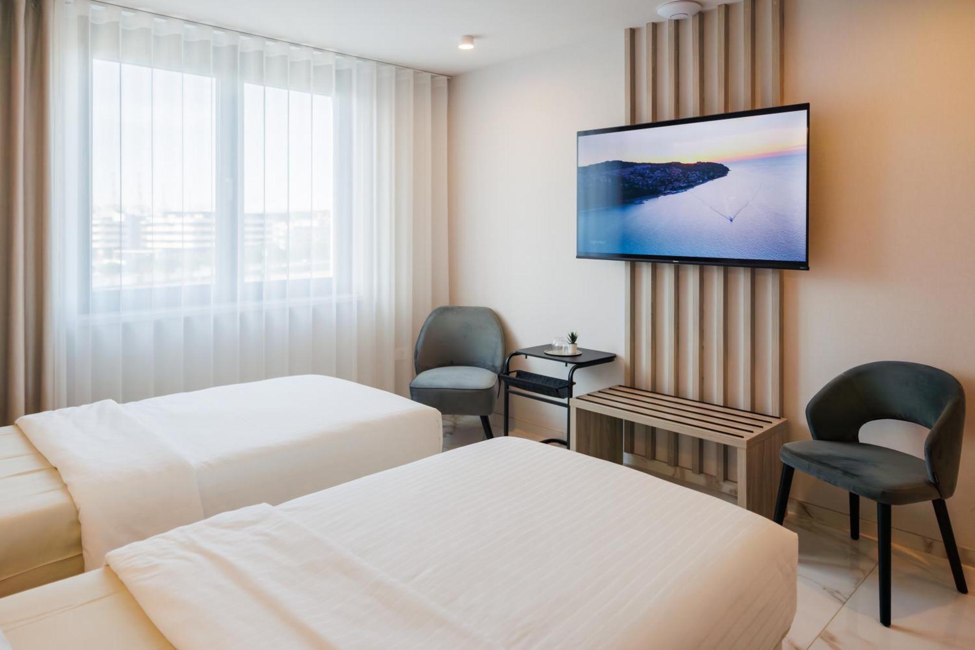 Hotel Capris Capodistria Boutique Екстер'єр фото